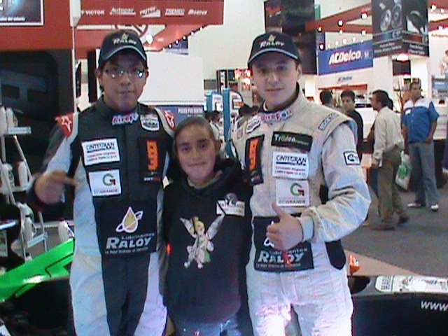 Presencia de Raloy Lubricantes en la Expo INA 2013 celebrada en Centro Banamex, en la Cuidad de Mxico los das 10, 11 y 12 de Abril de 2013, presentando a Raloy Racing Team con el auto de carreras y los pilotos Fabin Welter y Daniel Duval