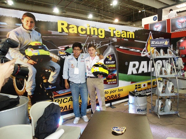 Presencia de Raloy Lubricantes en la Expo INA 2013 celebrada en Centro Banamex, en la Cuidad de Mxico los das 10, 11 y 12 de Abril de 2013, presentando a Raloy Racing Team con el auto de carreras y los pilotos Fabin Welter y Daniel Duval