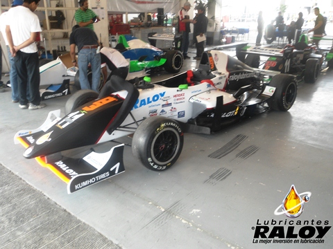 1ra. fecha de Carrera LATAM Fórmula 2000 celebrada en el Autódromo Hermanos Rodríguez en la Cuidad de México el día 28 de Abril de 2013, apoyando a nuestro piloto estrella Fabián Welter de Raloy Racing Team con el auto número 11