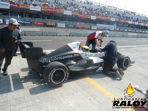 1ra. fecha de Carrera LATAM Fórmula 2000 celebrada en el Autódromo Hermanos Rodríguez en la Cuidad de México el día 28 de Abril de 2013, apoyando a nuestro piloto estrella Fabián Welter de Raloy Racing Team con el auto número 11