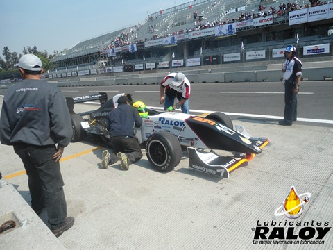 1ra. fecha de Carrera LATAM Fórmula 2000 celebrada en el Autódromo Hermanos Rodríguez en la Cuidad de México el día 28 de Abril de 2013, apoyando a nuestro piloto estrella Fabián Welter de Raloy Racing Team con el auto número 11