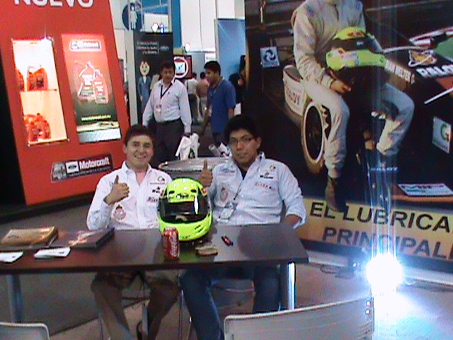 Presencia de Raloy Lubricantes en la Expo INA 2013 celebrada en Centro Banamex, en la Cuidad de Mxico los das 10, 11 y 12 de Abril de 2013, presentando a Raloy Racing Team con el auto de carreras y los pilotos Fabin Welter y Daniel Duval