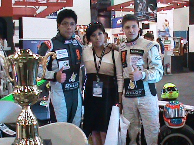 Presencia de Raloy Lubricantes en la Expo INA 2013 celebrada en Centro Banamex, en la Cuidad de Mxico los das 10, 11 y 12 de Abril de 2013, presentando a Raloy Racing Team con el auto de carreras y los pilotos Fabin Welter y Daniel Duval